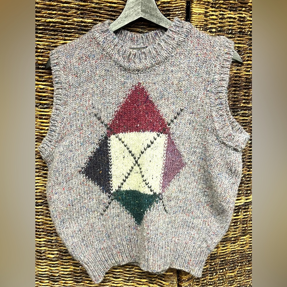 Rory Lynch-Multicolor Geometric Patterned Sleeveless Sweater, Estimated size:S - Picture 1 of 6